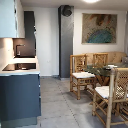 Apartma Pata, Koper - * Cezarji