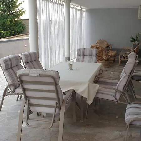Apartma Pata, Koper -